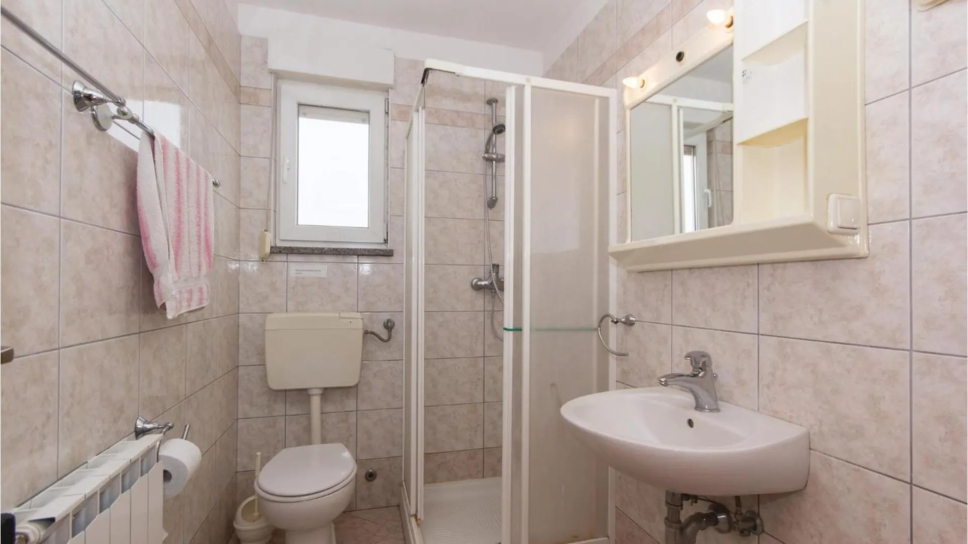 Beautiful Apartment In Pula With House Sea View