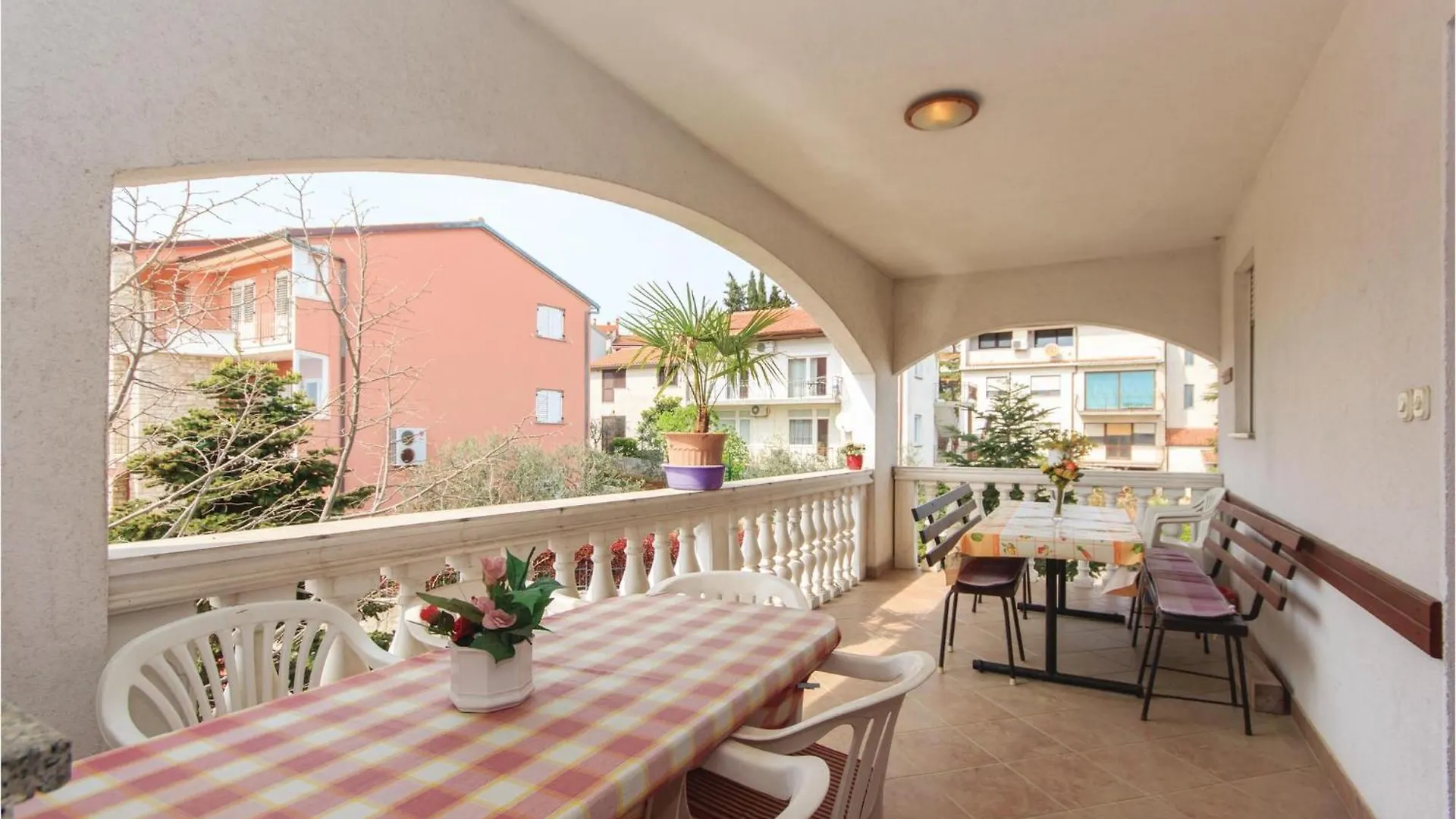 Beautiful Apartment In Pula With House Sea View