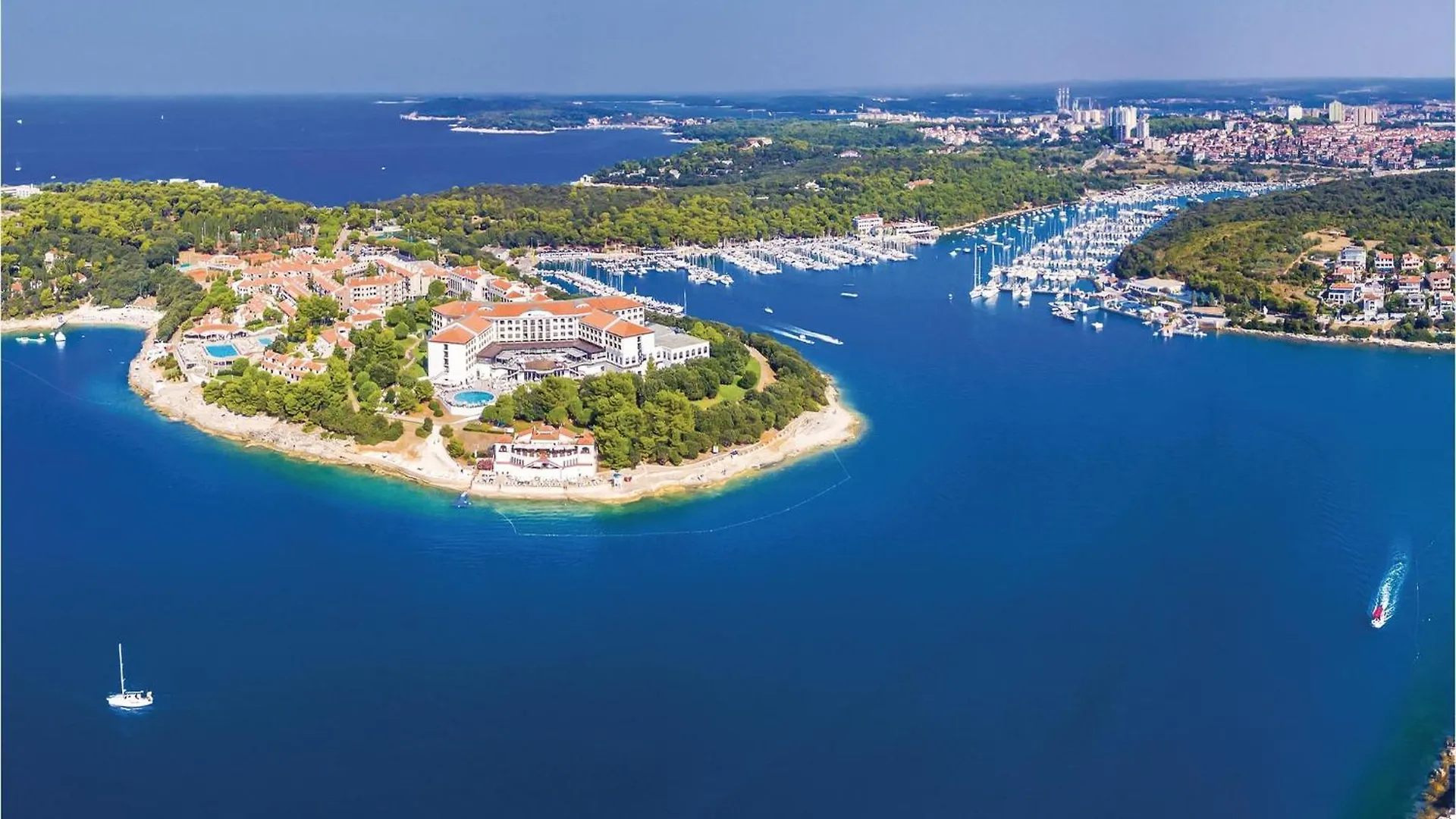 Beautiful Apartment In Pula With House Sea View